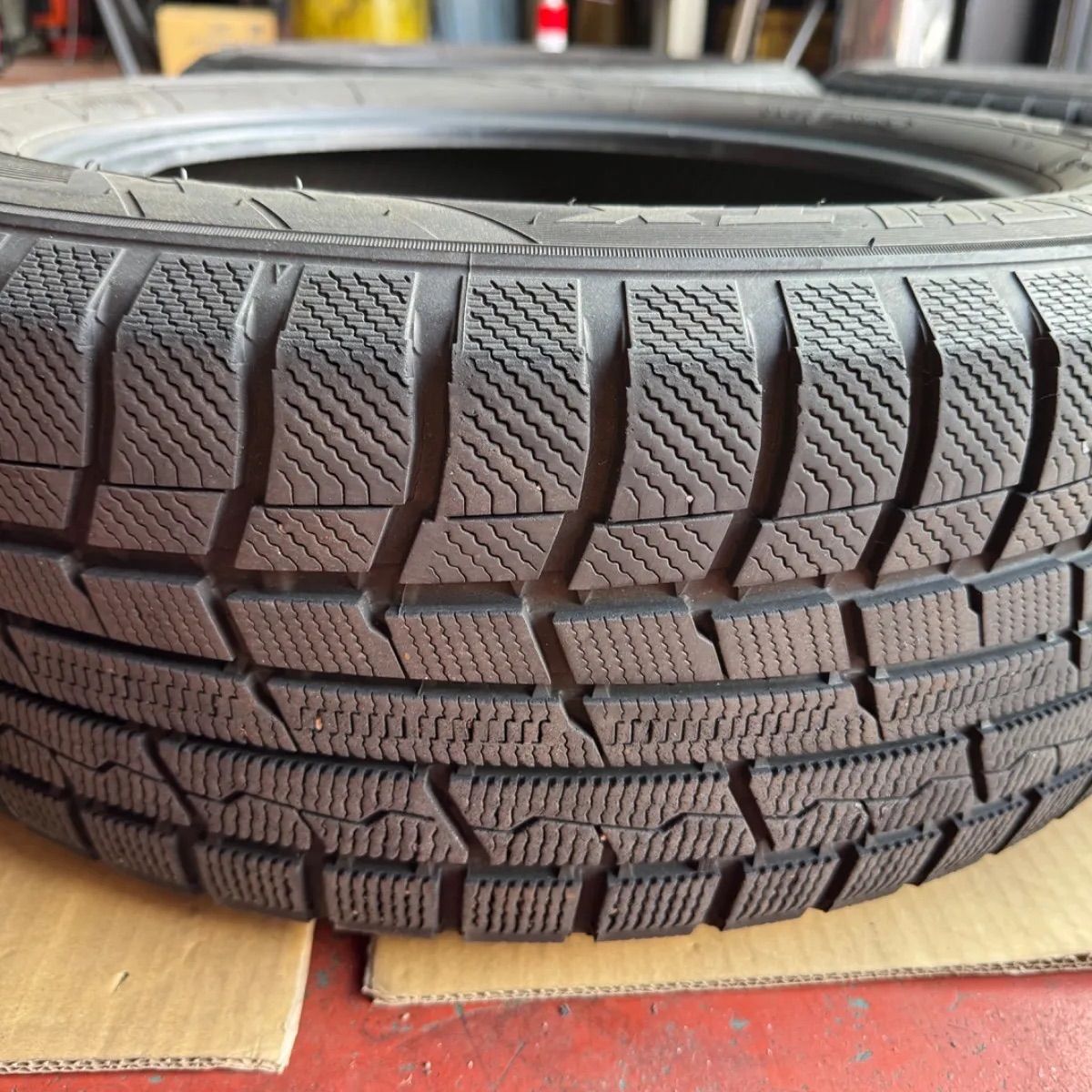 2023年製】TOYO Winter TRANPATH TX 215/60R17 96Q 4本セット バリ溝