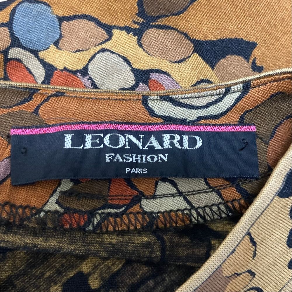 レオナール　セットアップ　トップス　スカート　汚れあります。 美品 LEONARD FASHION レオナールファッション ウールシルク 総柄