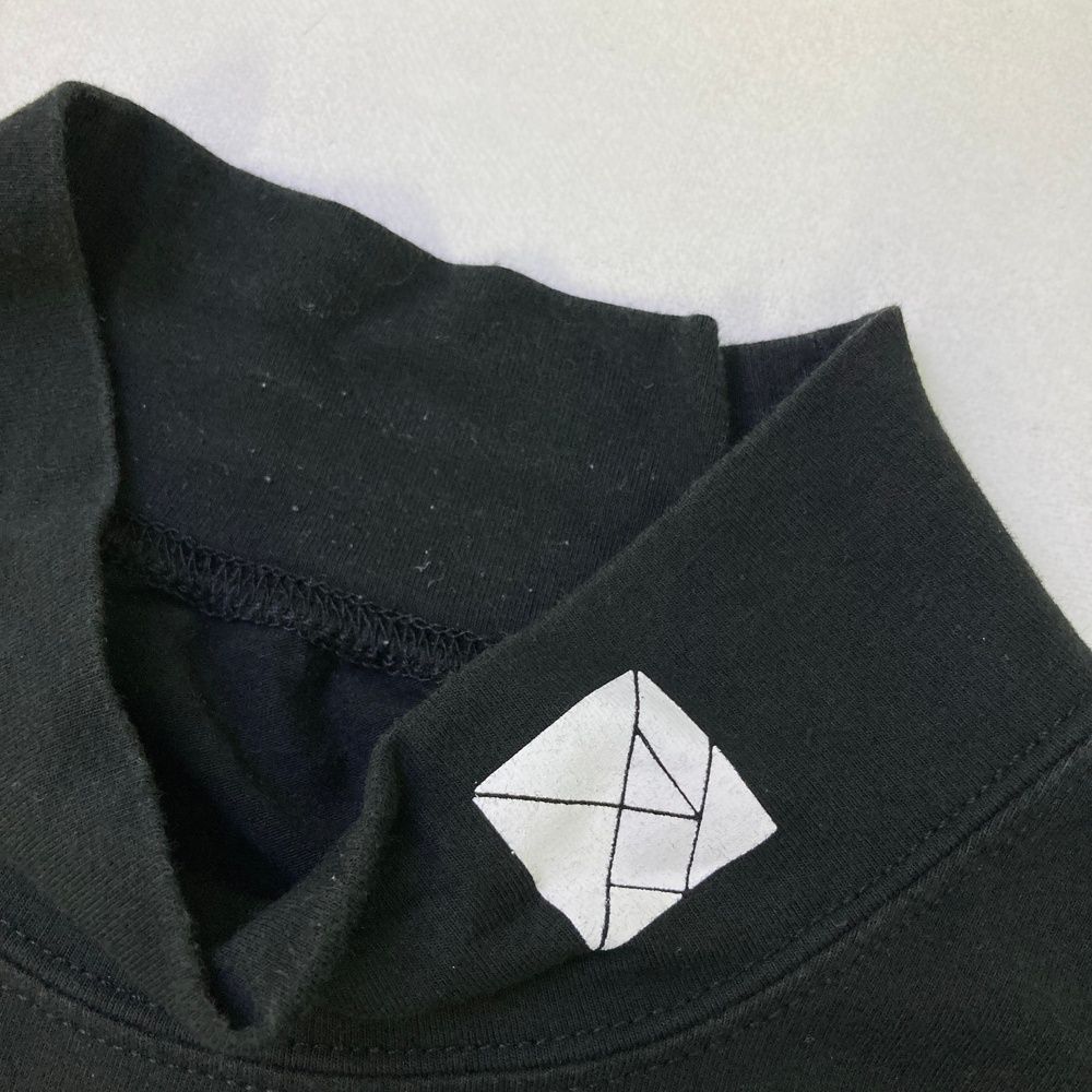サイズ：M TANGRAM タングラム ハイネック 半袖Tシャツ ロゴプリント