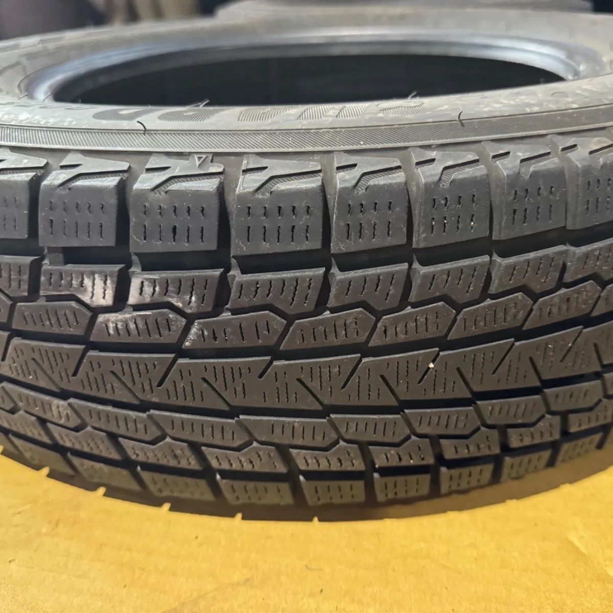 バリ溝】YOKOHAMA iceGUARD iG75 175/80R16 91Q スタッドレスタイヤ 4 