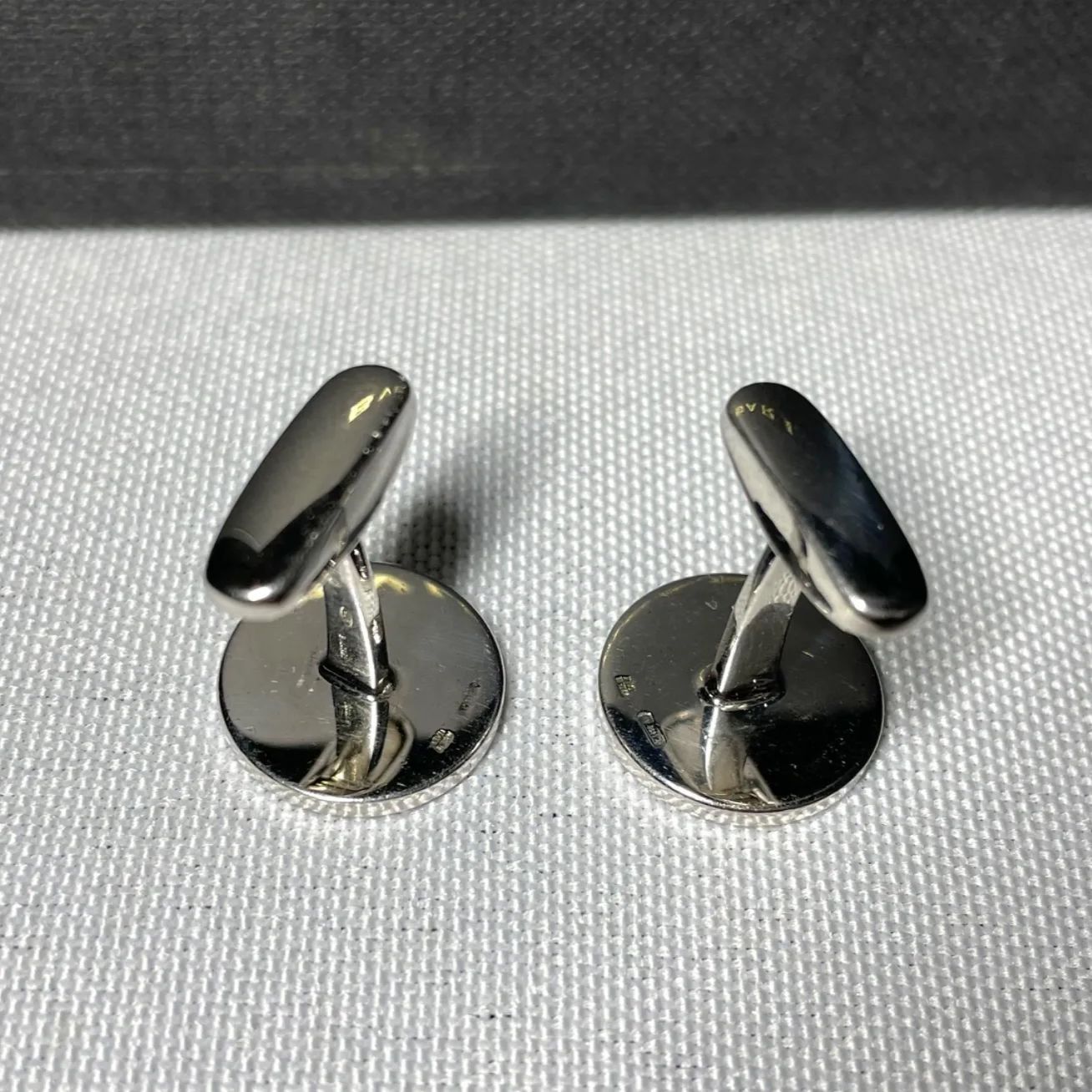 BVLGARI ブルガリ B-ZERO1 カフリンクス SV925 美品 BVLGARI ブルガリ B-ZERO ロゴ ブラックオニキス & スターリング