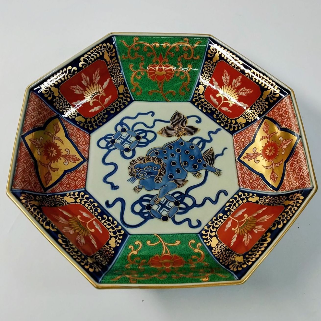 林九郎作 有田焼 八角鉢 金彩 色絵 盛鉢 大鉢 和食器 約25cm 《NO