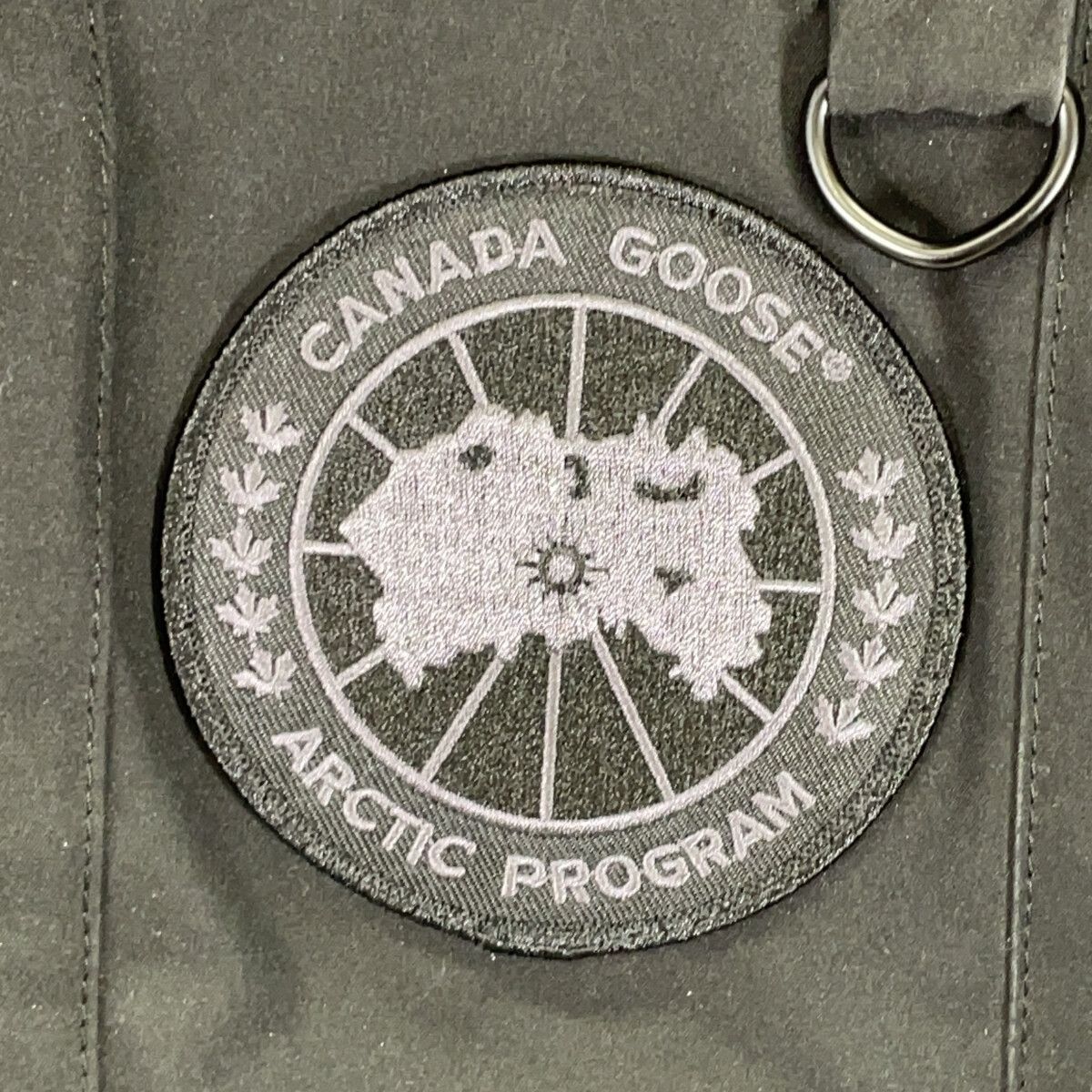 CANADA GOOSE カナダグース 【国内正規（株）サザビーリーグ】9512MB