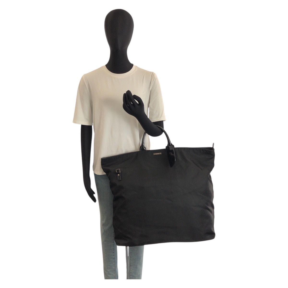 美品 GUCCI グッチ ブラック 黒 シルバー金具 ナイロン 019 2020 0282
