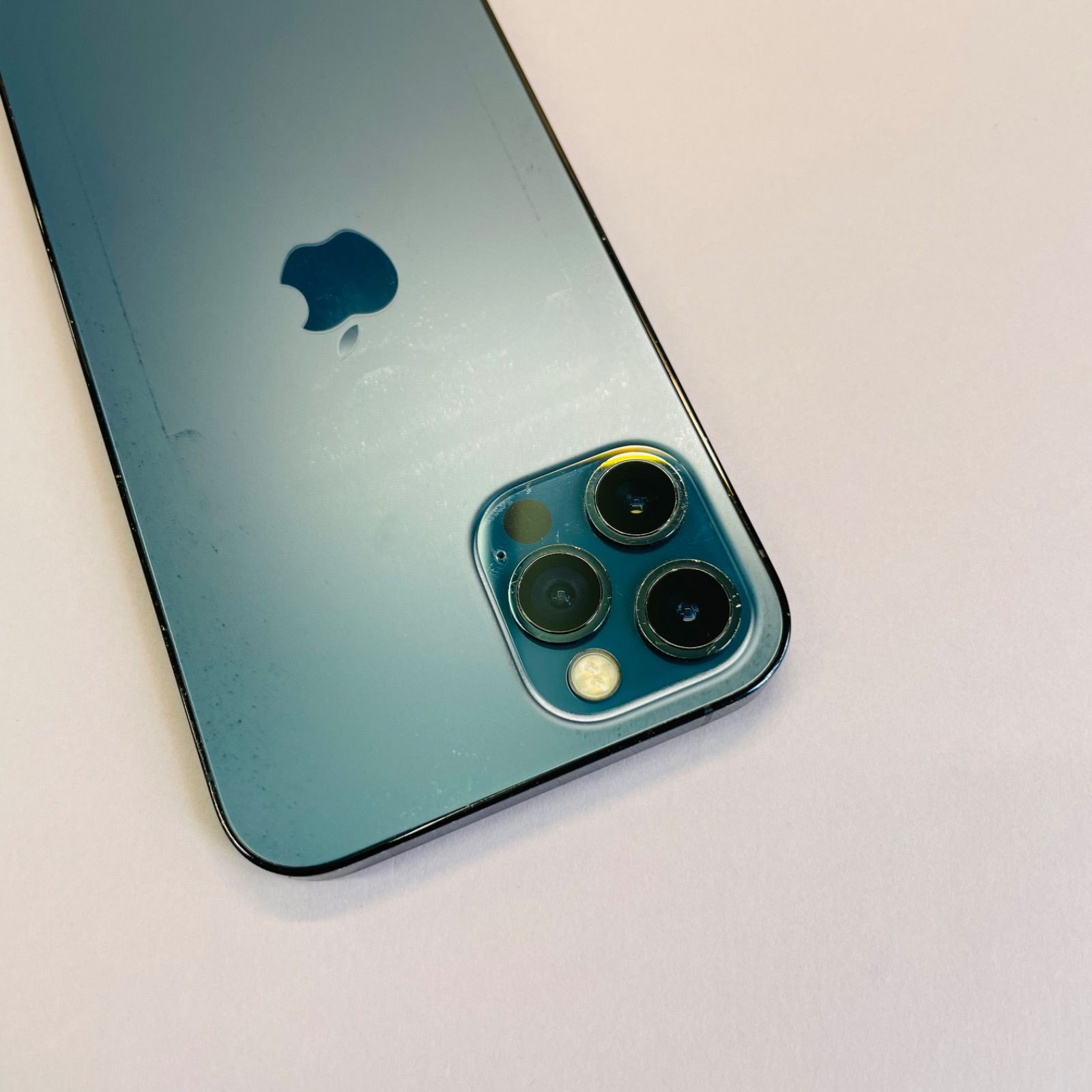 iPhone 12 Pro 256GB SIMフリー 電池100% 61594 - メルカリ