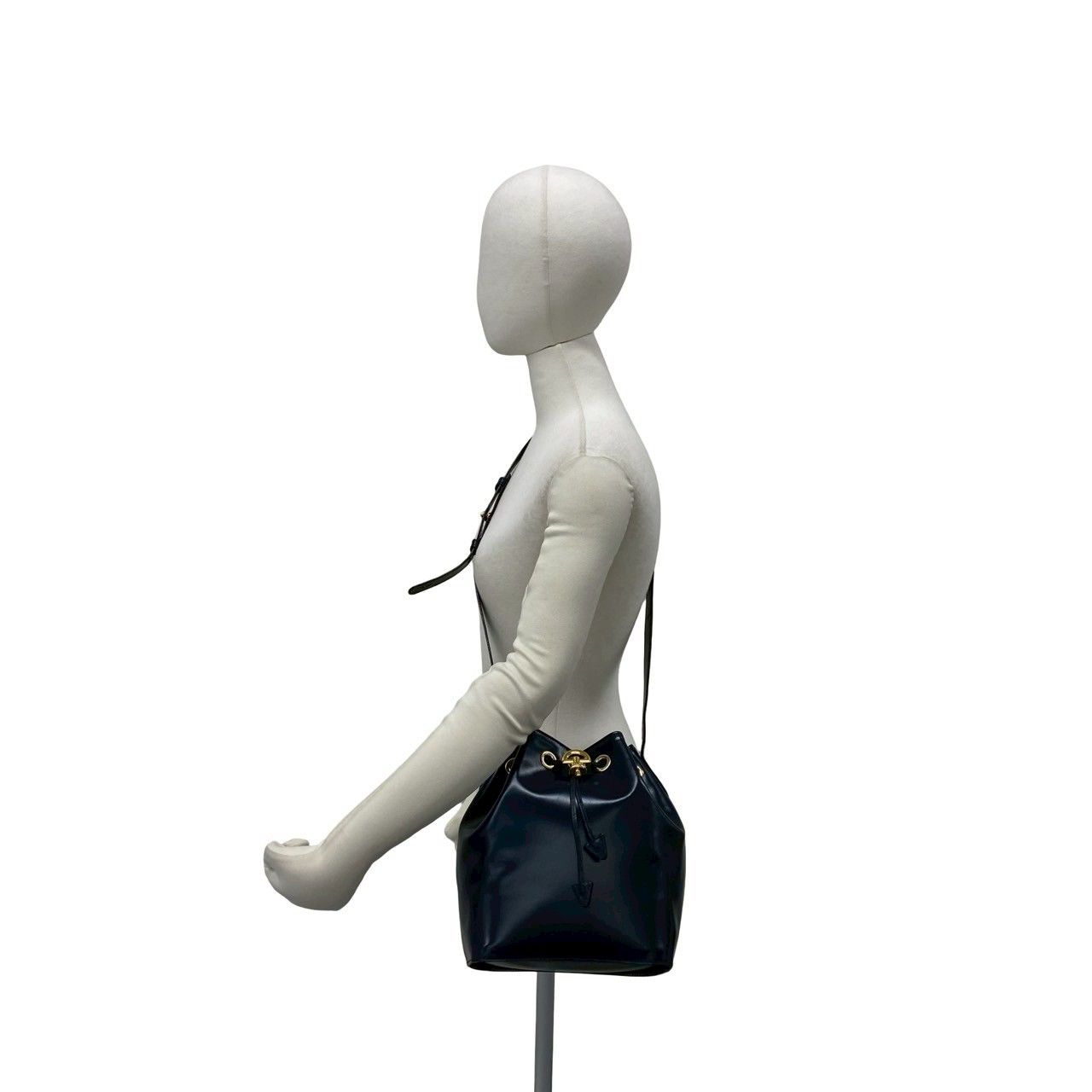 a1666 CELINE【セリーヌ】 巾着 ショルダーバッグ ネイビー 極 美品 CELINE セリーヌ ヴィンテージ ロゴ 金具 レザー 本革