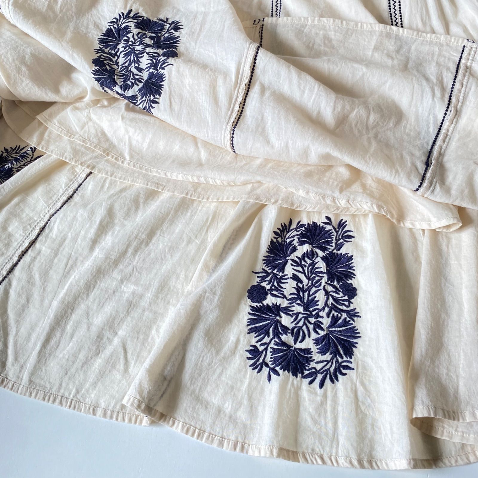 ヌキテパ　刺繍ロングスカート ne Quittez pas ヌキテパ 刺繍 ロングスカート オフホワイト - メルカリ