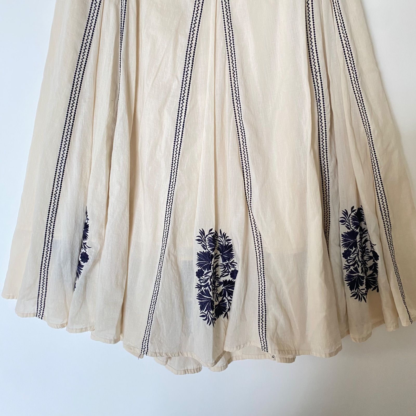 ne Quittez pas ヌキテパ 刺繍 ロングスカート オフホワイト - メルカリ