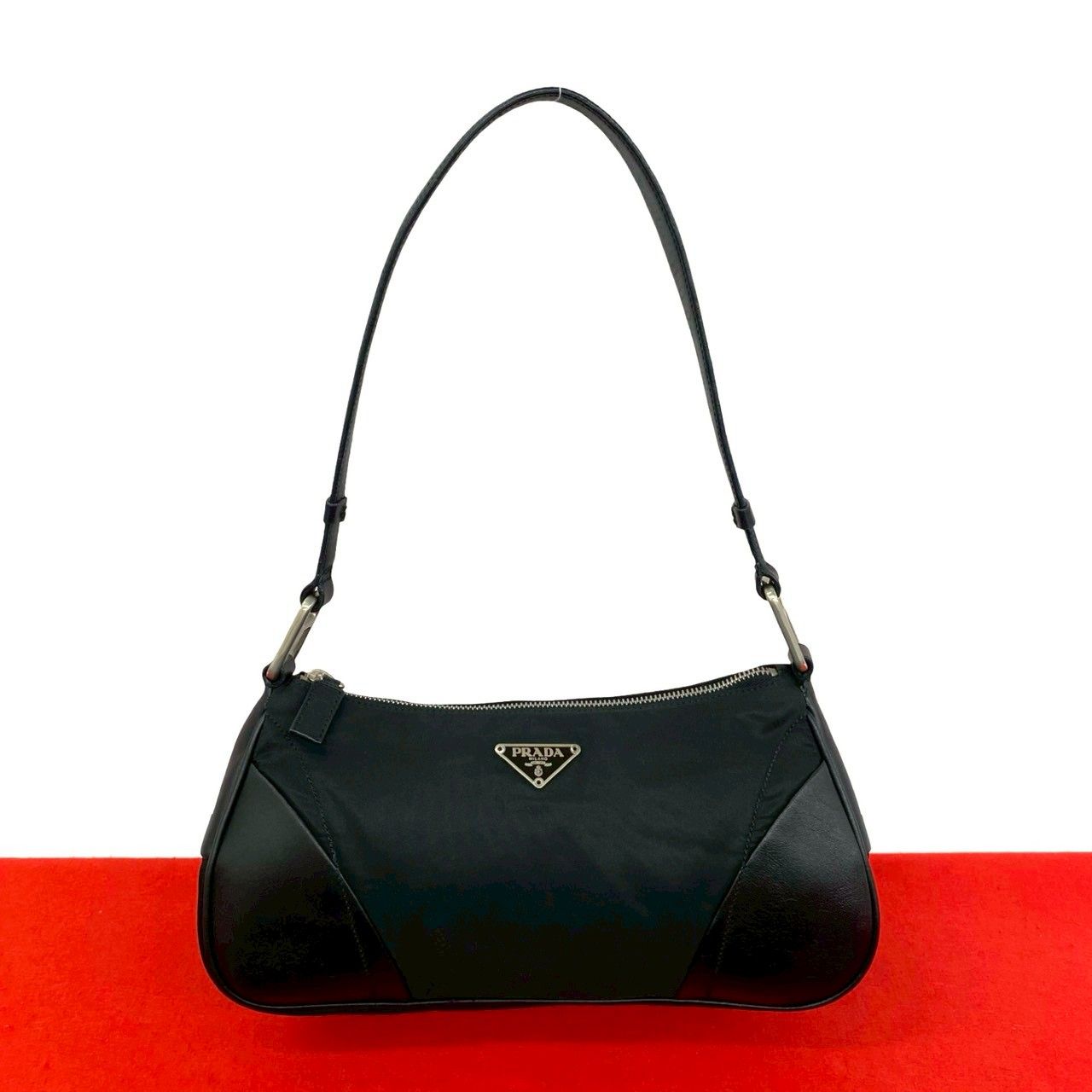 極 美品 PRADA プラダ 三角ロゴ プレート 金具 テスート ナイロン