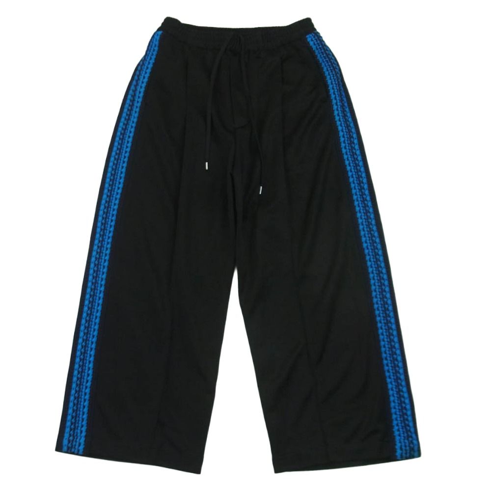 MAISON SPECIAL メゾンスペシャル 11232461304 Crochet Side Line Prime-Wide Easy Pants クロシェット サイドライン プライム ワイド イージー パンツ ジャージ ブラック系 ブルー系 1【中古】 MAISON SPECIAL メゾンスペシャル 11232461304 Crochet Side Line