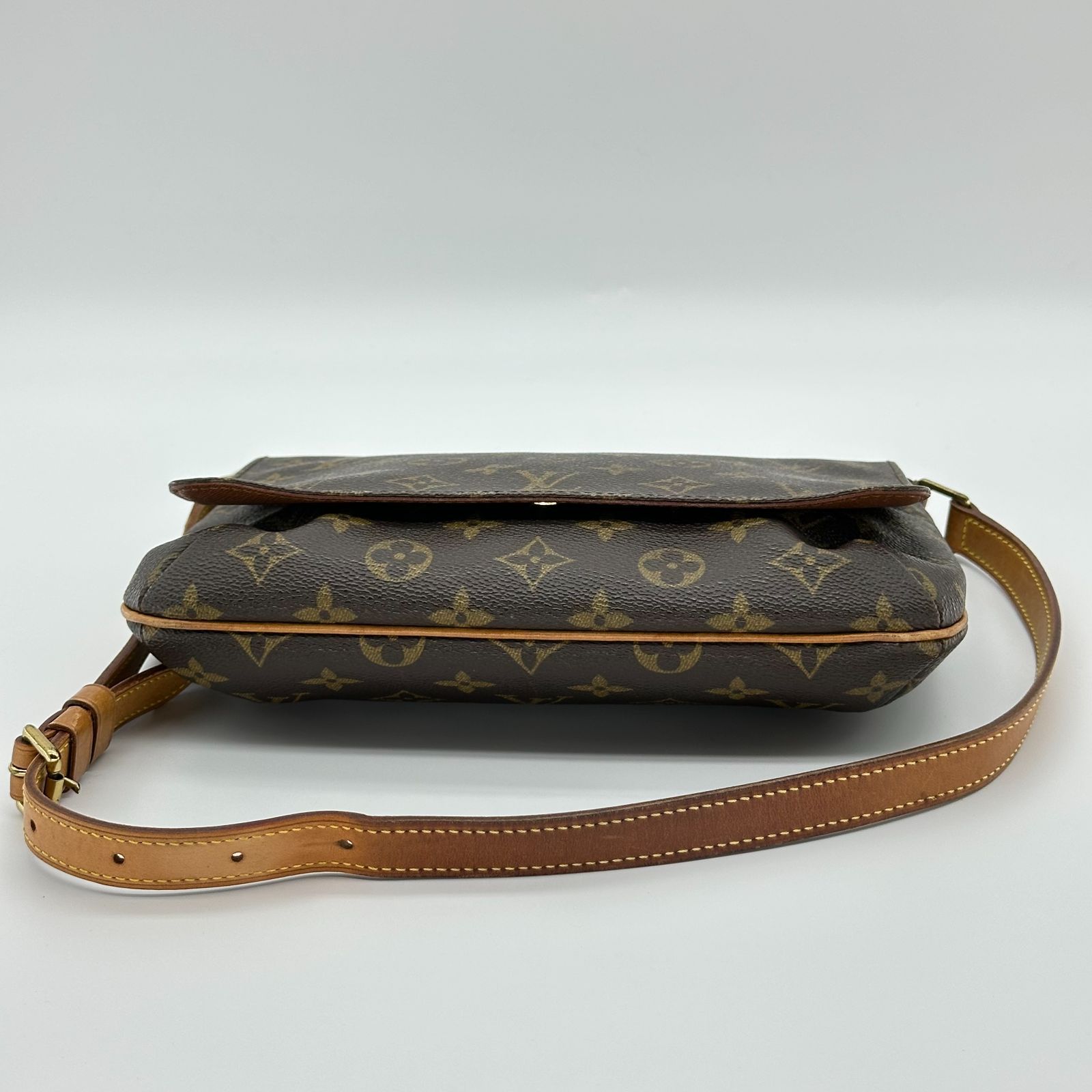 LOUIS VUITTON ルイヴィトン モノグラム ミュゼットタンゴ ショルダー