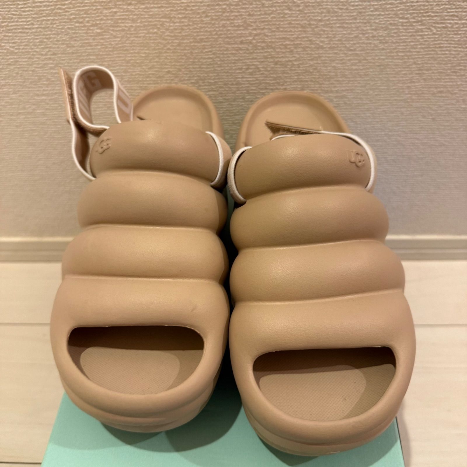 値下げ可能！】UGG Aww Yeah アグ アーイヤー ヒールサンダル 25cm W8