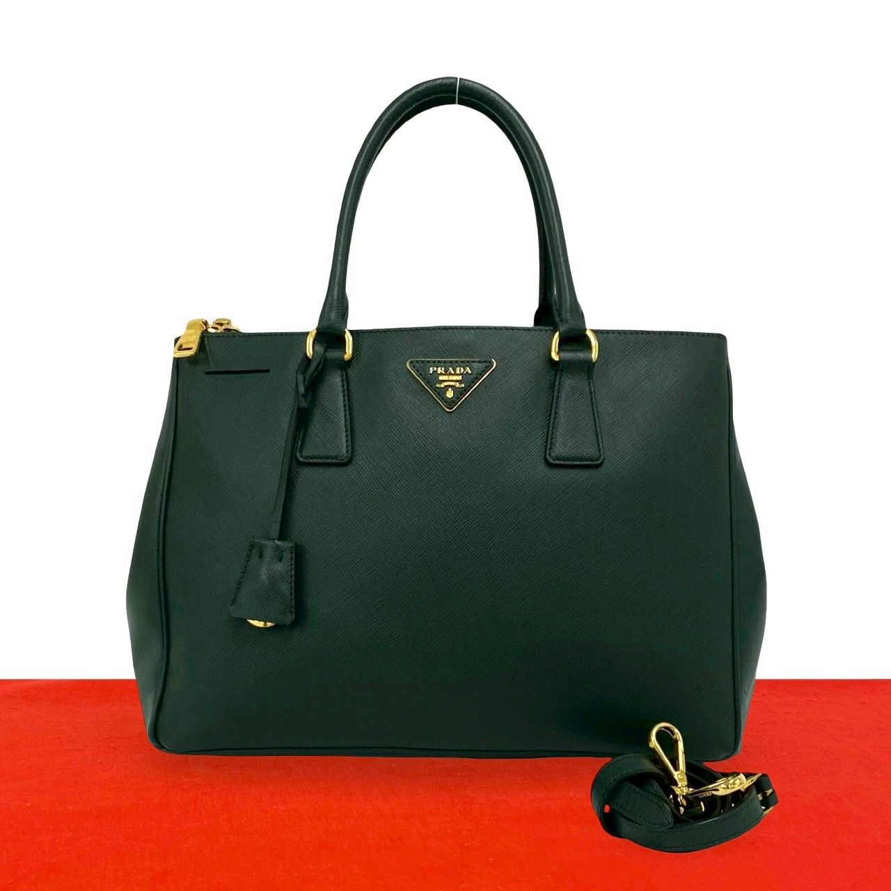 極 美品 PRADA プラダ 三角 ロゴ プレート 金具 レザー 本革 2way