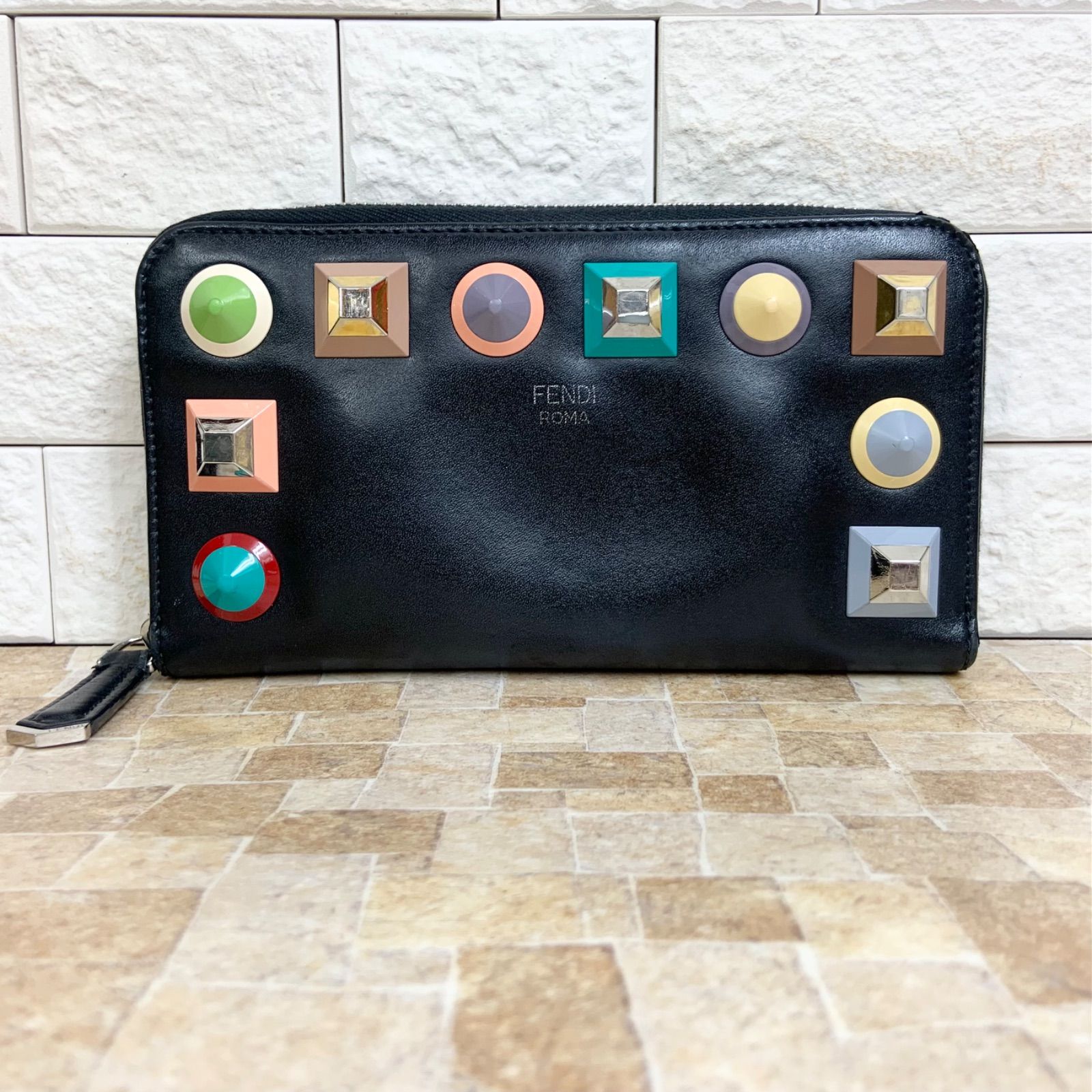 FENDI フェンディ レインボー マルチ スタッズ RAINBOW STUDS レザー
