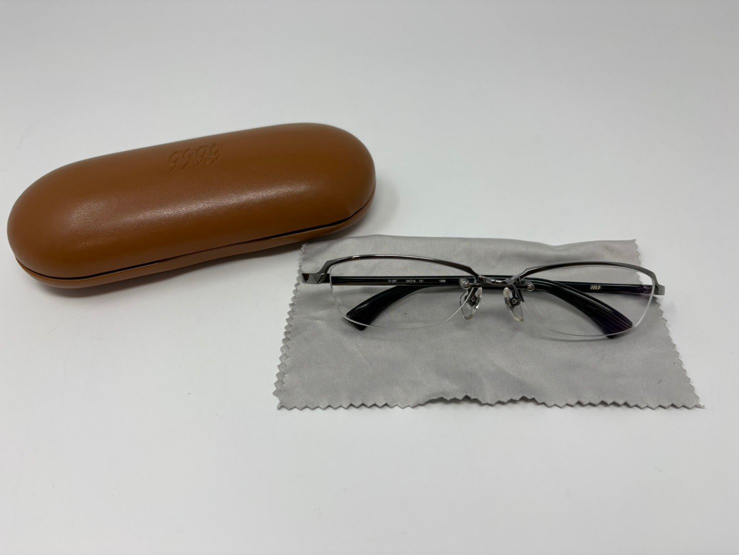 Surgical Acuity 拡大鏡眼鏡 ブラック 中古可動品 Surgical Acuity