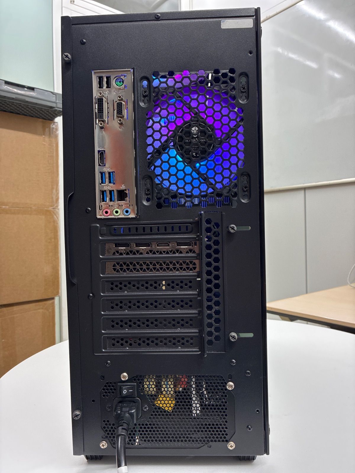完動品 ゲーミングデスクトップ 目立った傷なし - メルカリ