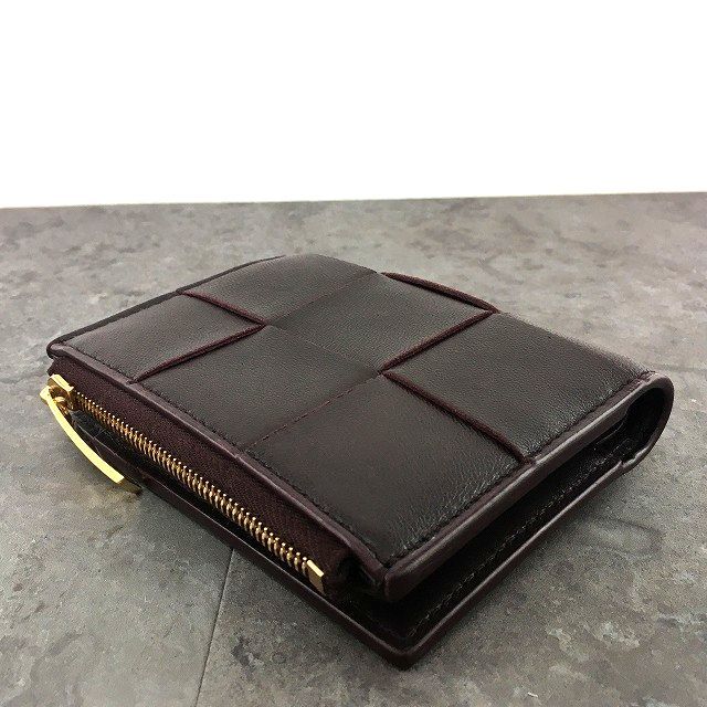 極美品 BOTTEGA VENETA カセット コンパクトウォレット ラムスキン 402