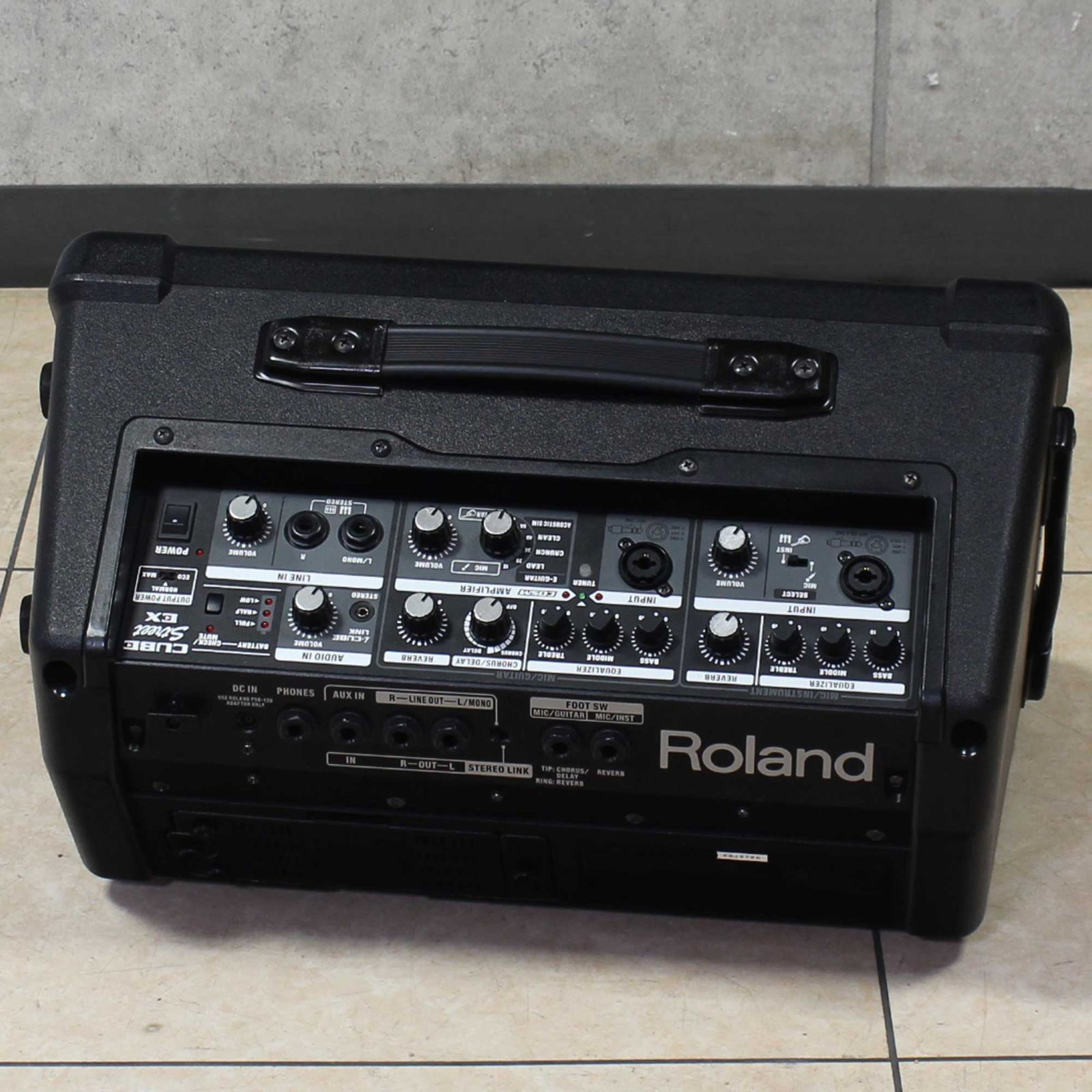 中古 Roland Cube Street EX ストリート・ライブシーンでの定番となっ