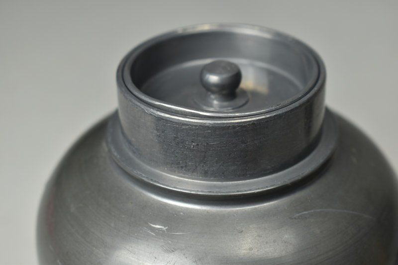 蔵A6421a】煎茶道具 古錫 茶壷 乾茂號造 唐物 高14㎝×幅11㎝ 754g 箱付