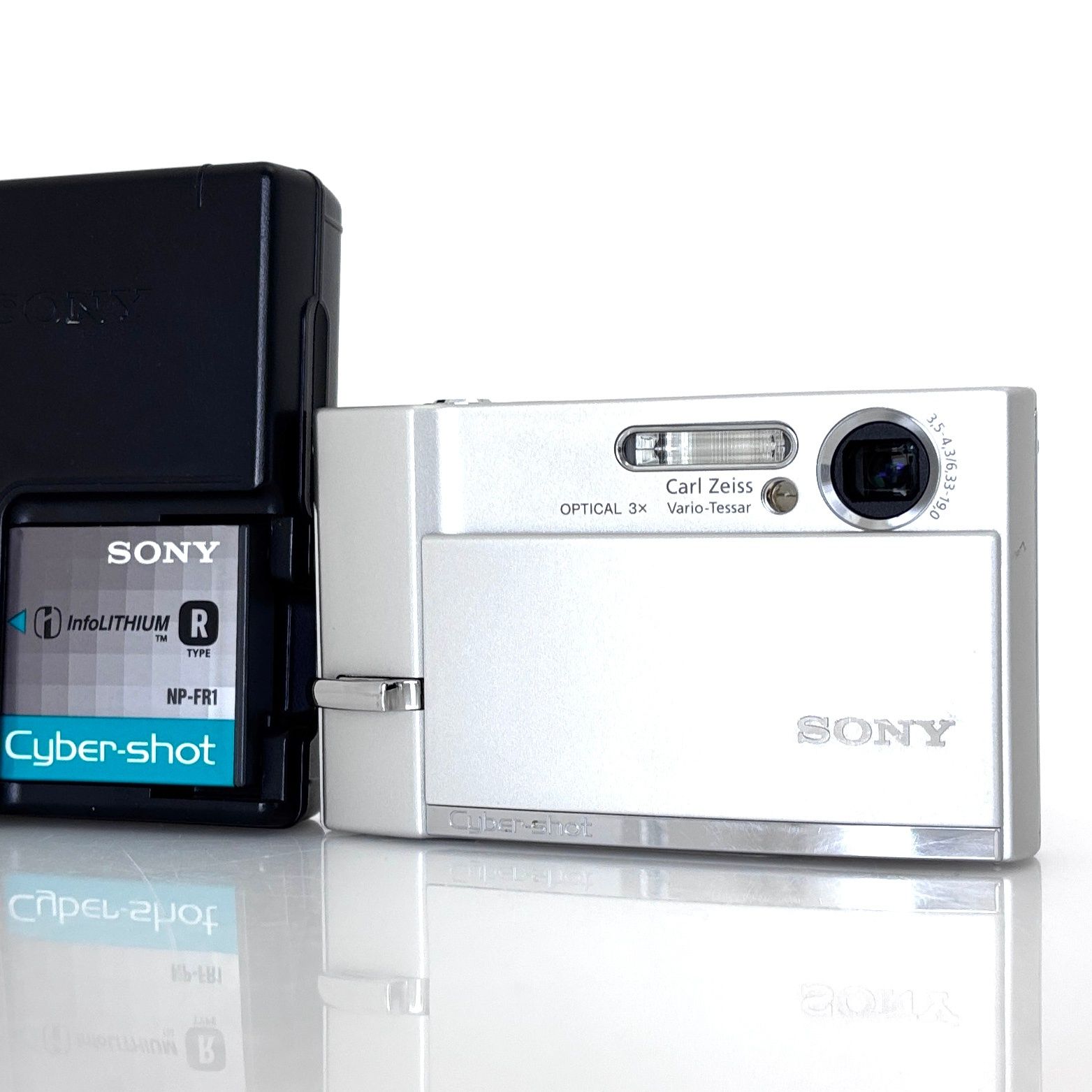 ソニー】SONY Cyber-shot DSC-T30 コンパクトデジタル 薄型モデル