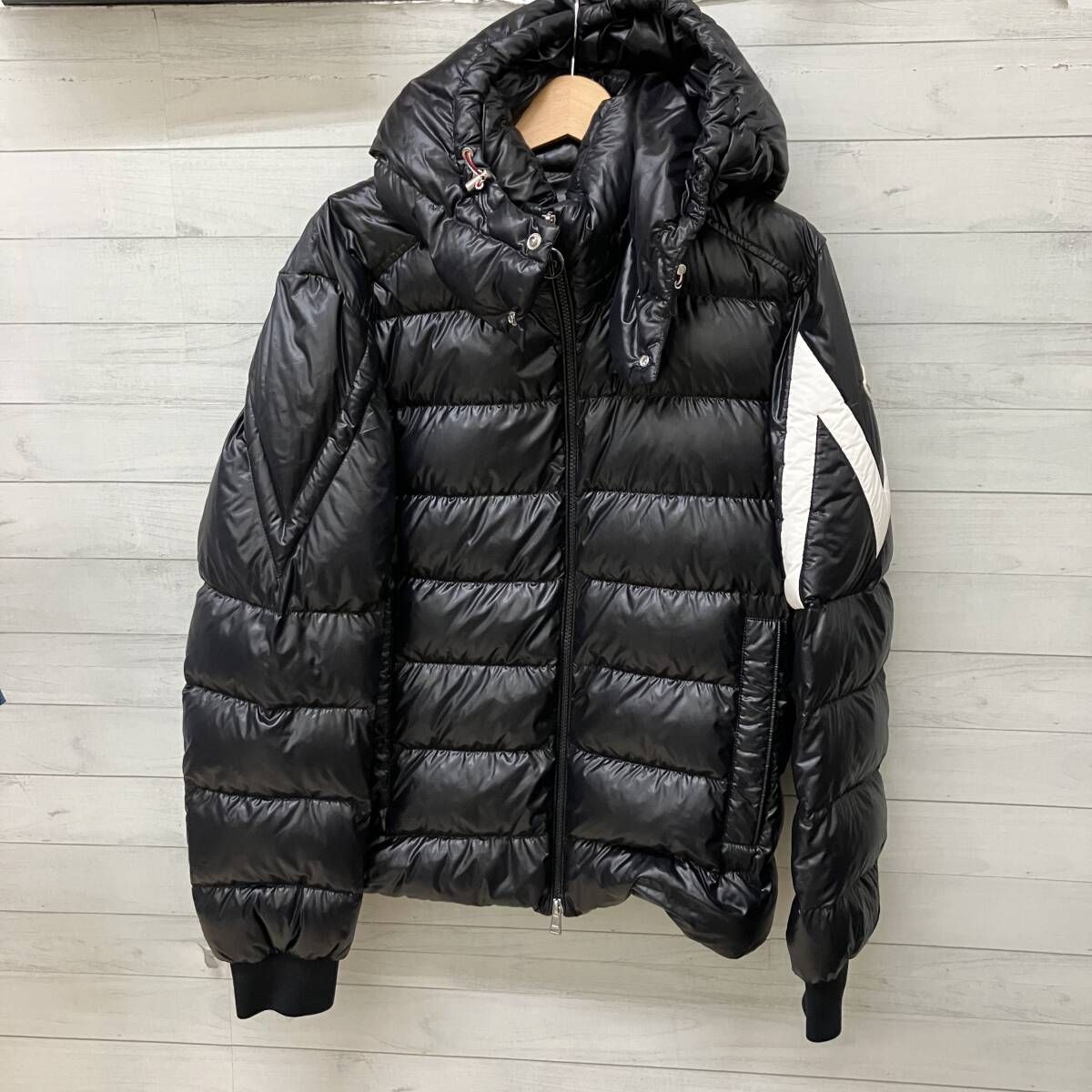 MONCLER 黒 ダウンジャケット MONCLER モンクレール ダウンジャケットCORYDALE GIUBBOTTO