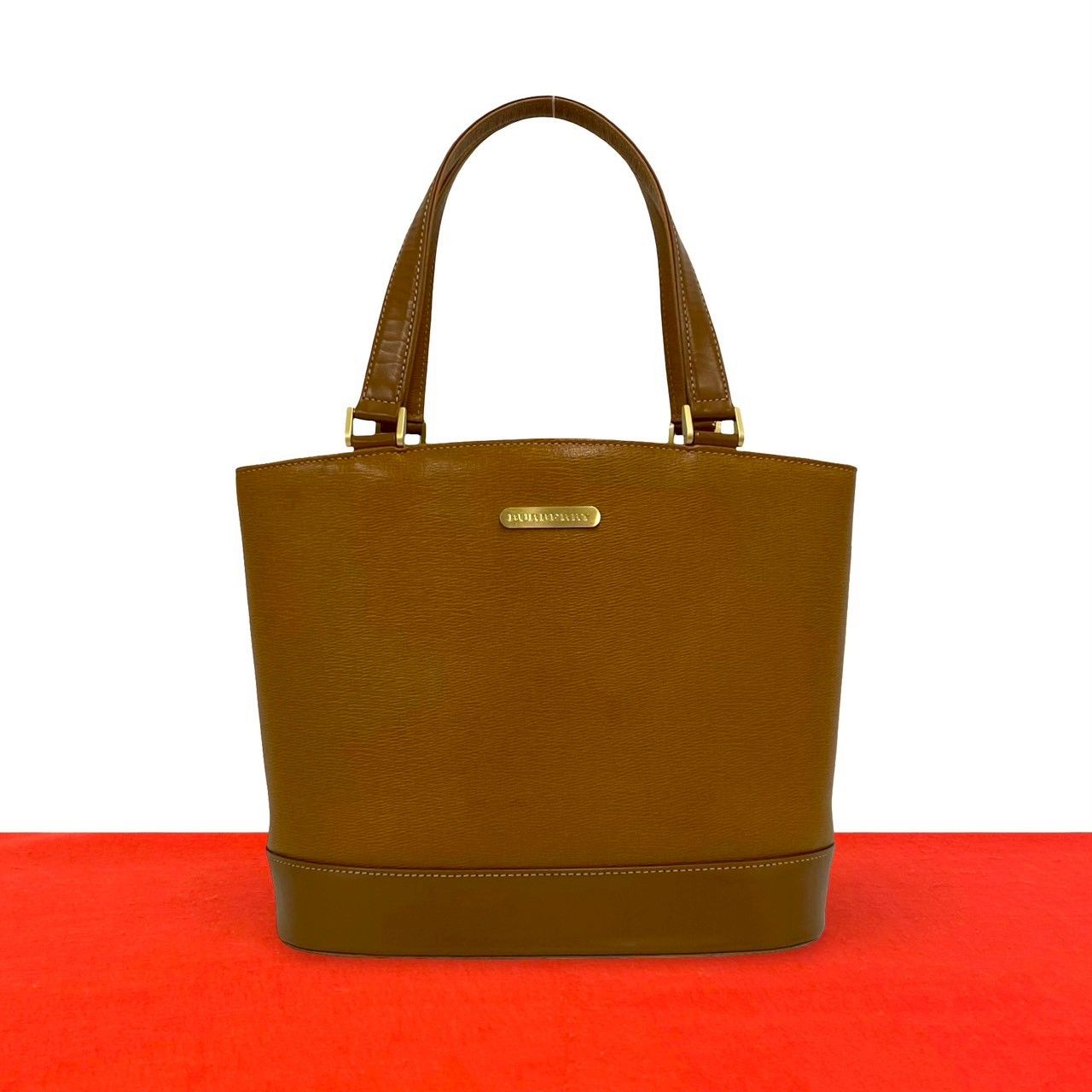 バーバリー　Burberry キャメルレザー トートバッグ ノバチェック 極 美品 BURBERRY バーバリー ノバチェック 柄 ロゴ プレート 金具