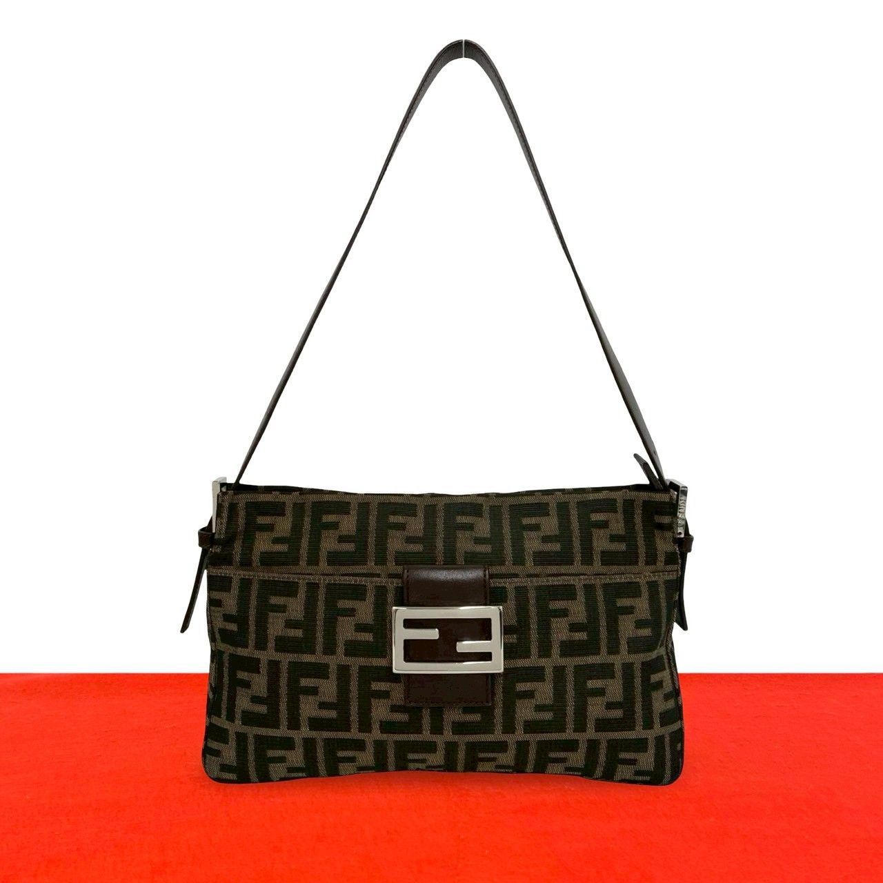 極 美品 FENDI フェンディ FF ロゴ 金具 ズッカ キャンバス レザー 本