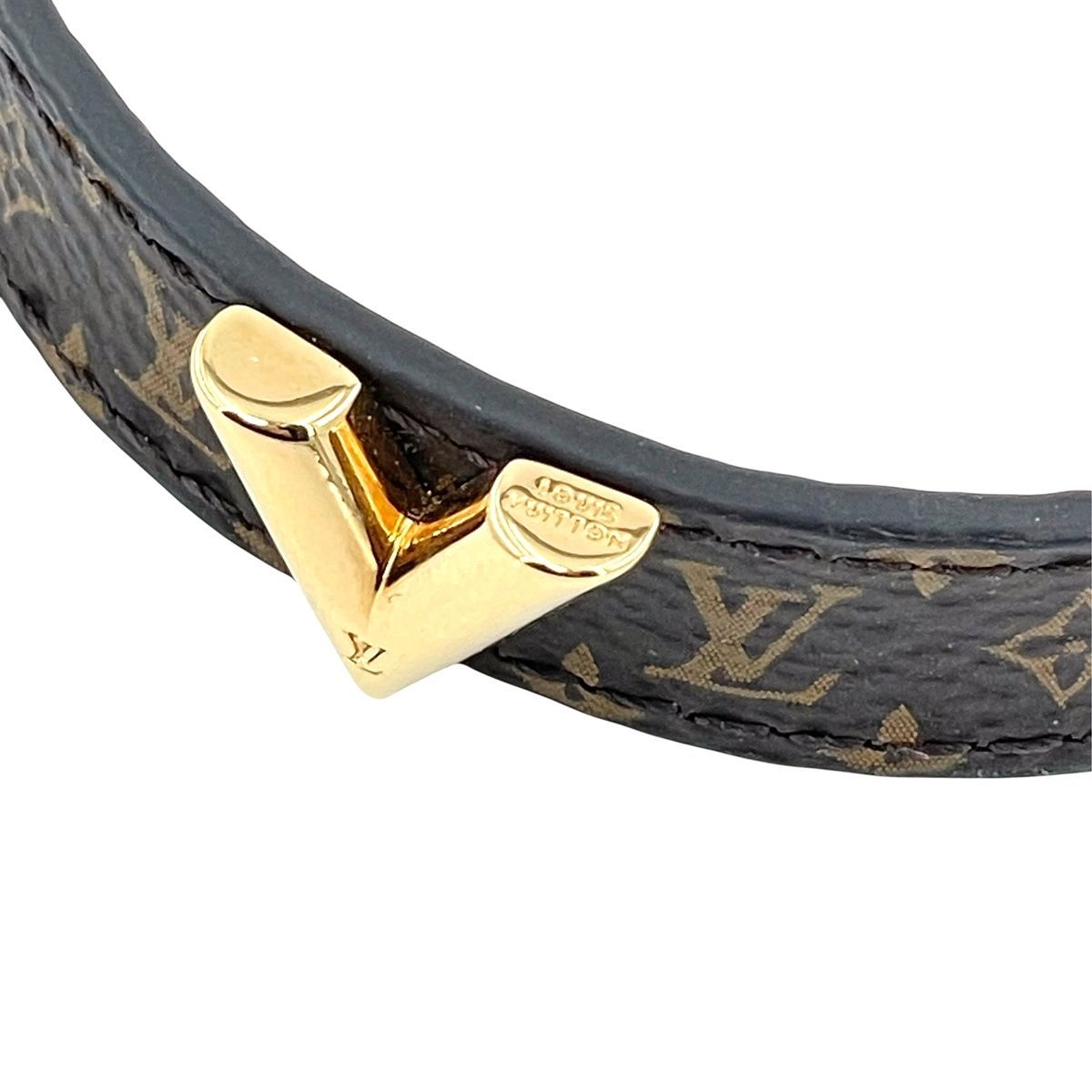 ルイヴィトン　ブレスレット　アクセサリー　Louis Vuitton 中古】 LOUIS VUITTON ルイ ヴィトン ブラスレ エセンャルV M6042