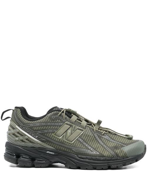 NEW BALANCE 1906R スニーカー 送料無料