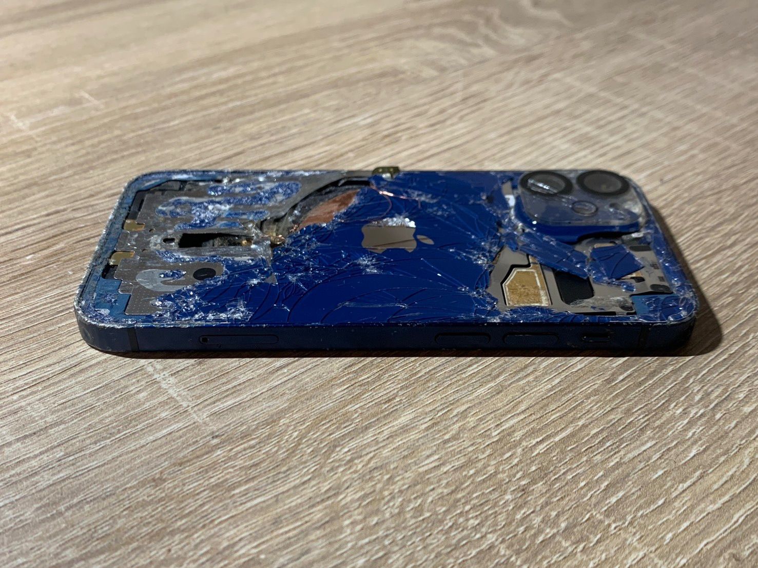 iPhone 12 mini 64GB ブルー ジャンク品 パーツ販売 - メルカリ