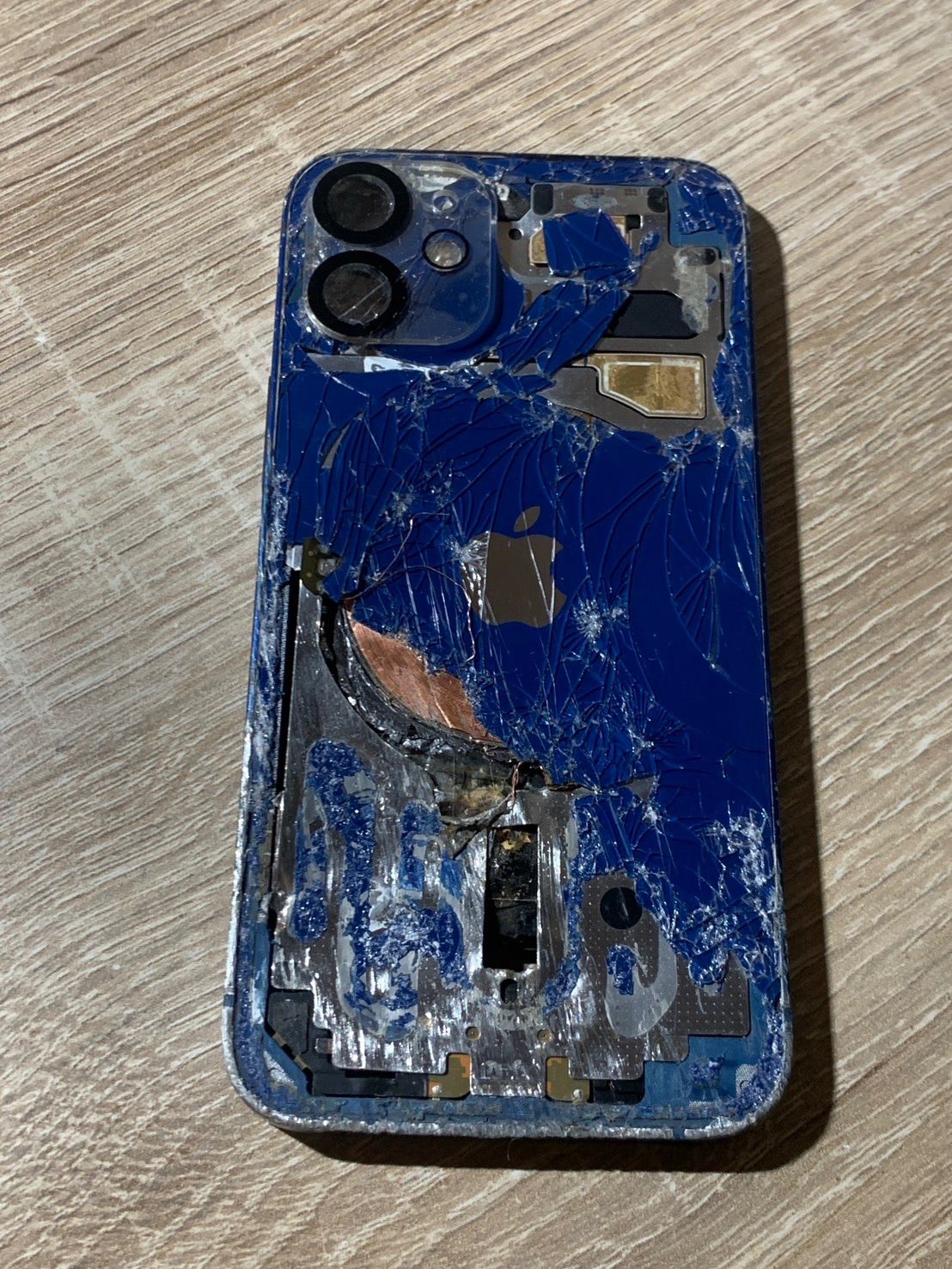 iPhone 12 mini 64GB ブルー ジャンク品 パーツ販売 - メルカリ