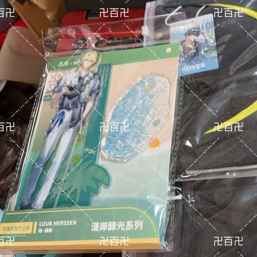 鳴潮 中国限定 MINISOコラボ 「漫岸醇光」アクスタ 男漂泊者/リューク