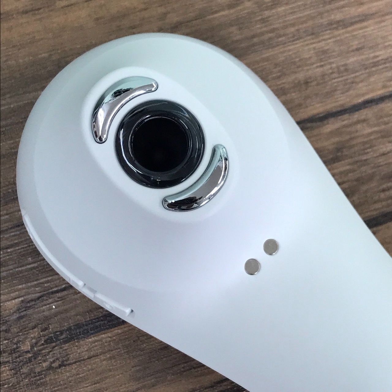 INGRACE イングレイス MBE104A プルクォ－ト 美顔器 音波美顔器 EMS
