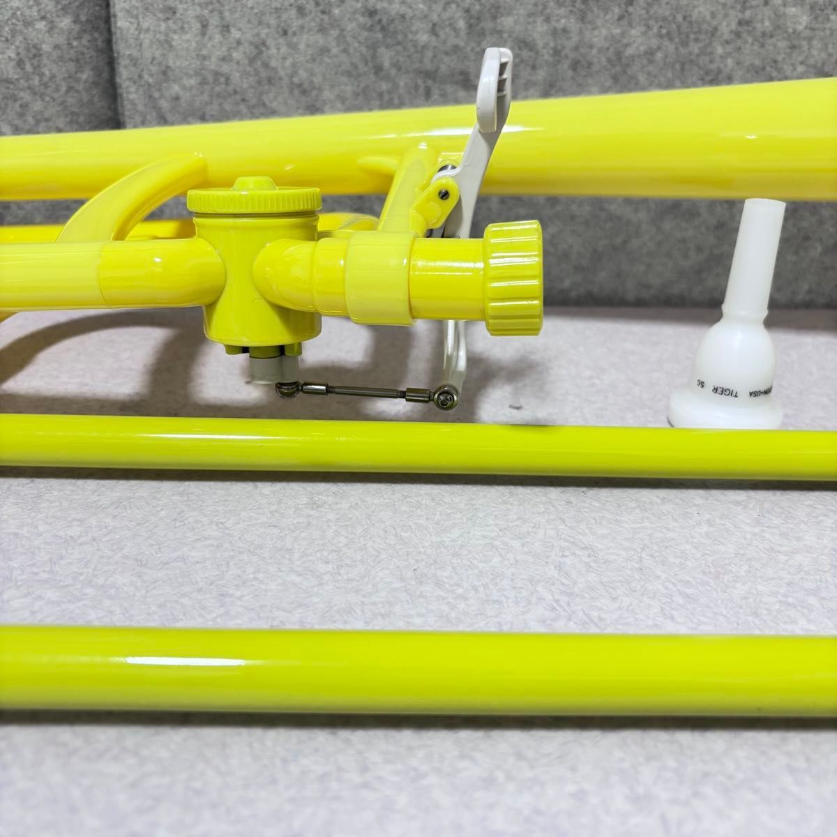 □【美品】テナーバストロンボーン イエロー タイガー TG Tiger