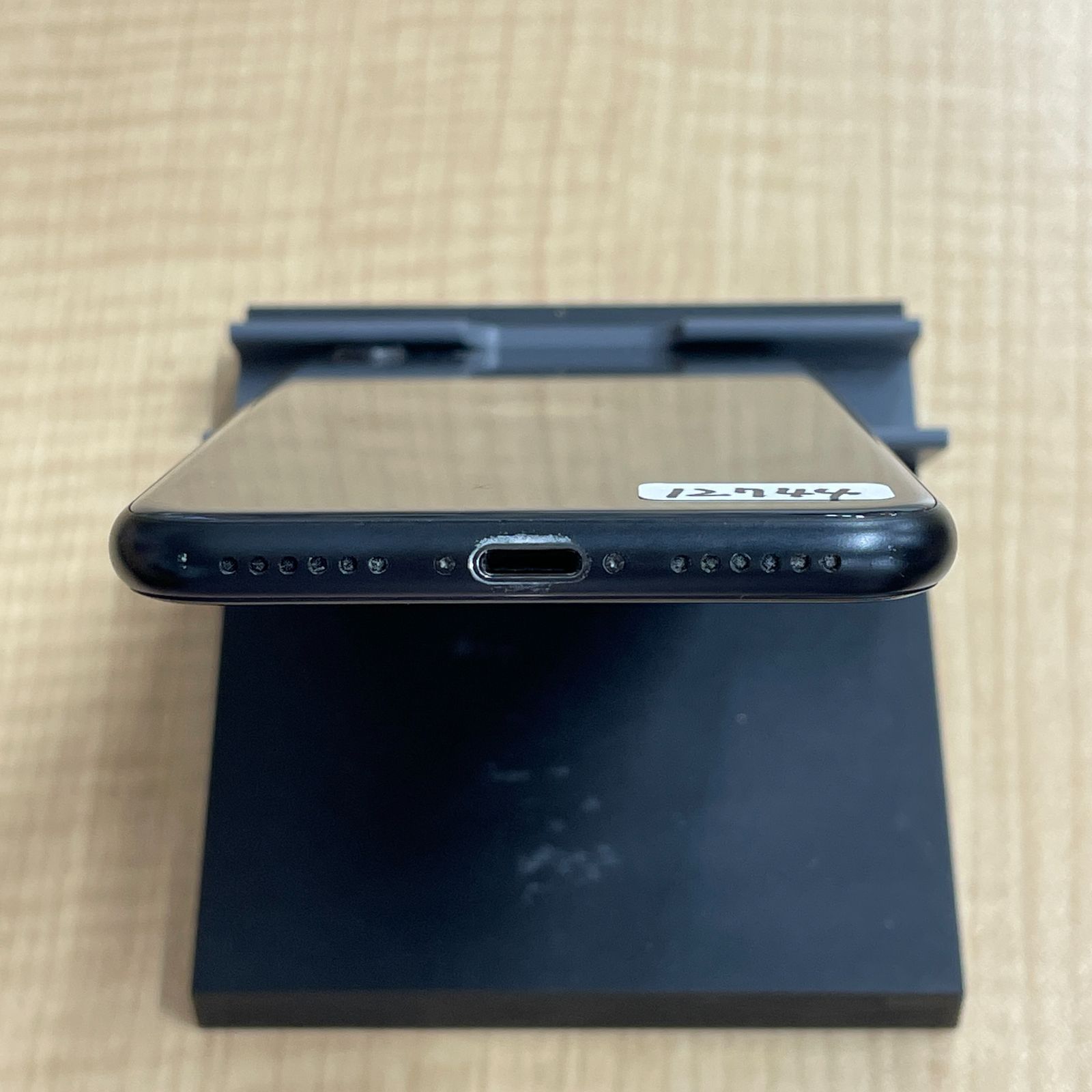 iPhoneSE2 128GB ブラック au版 SIMフリー MHGT3J/A 【ガラスフィルム