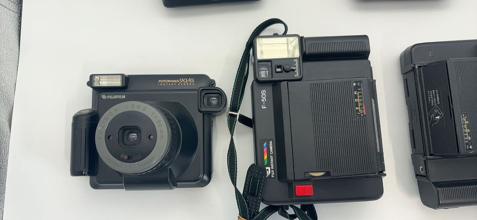 ジャンク品】NIKON、FUJIFILM 、KYOCERAカメラ5台まとめ売り