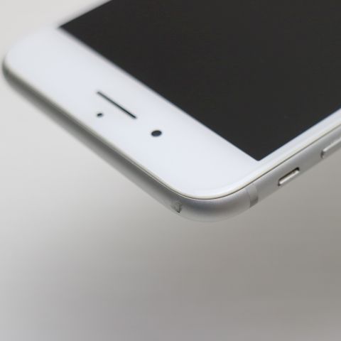 超美品 SIMフリー iPhone8 PLUS 64GB シルバー 即日発送 スマホ Apple