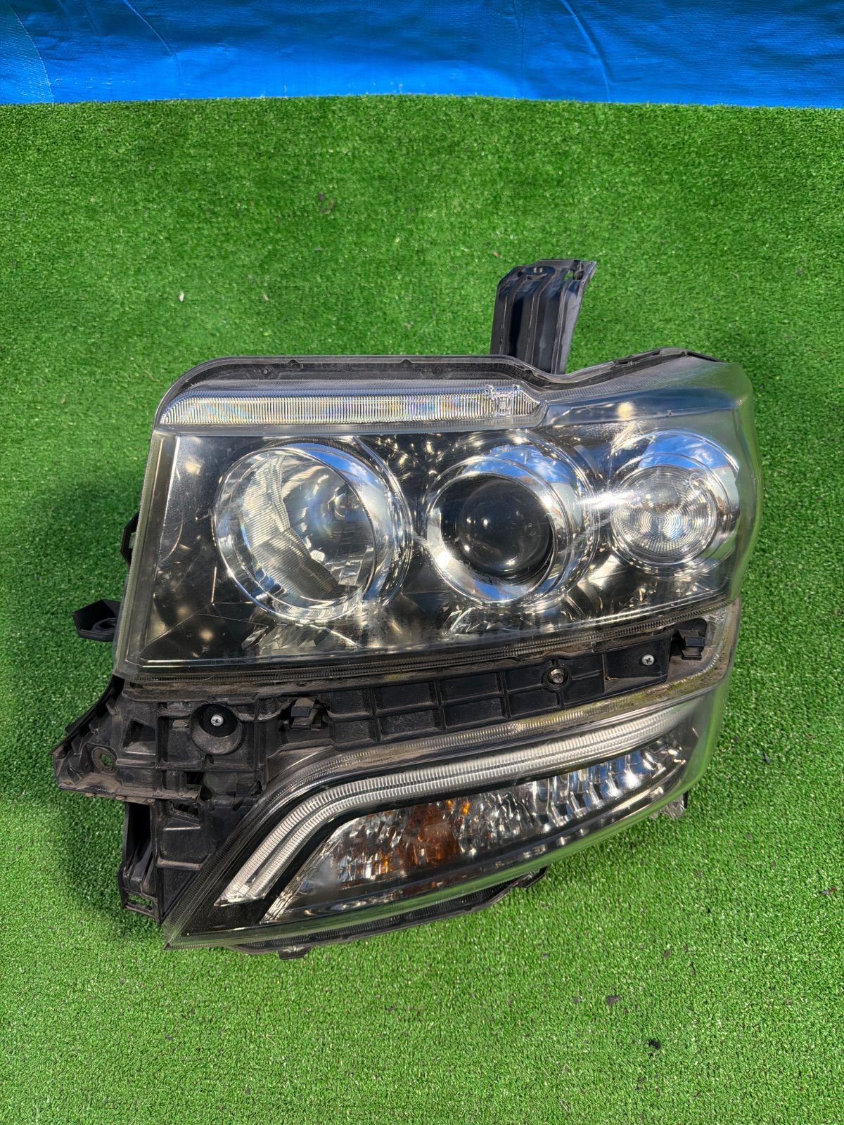 ホンダ N-BOX カスタム JF1 JF2 純正 左側 ヘッドライト KOITO 100