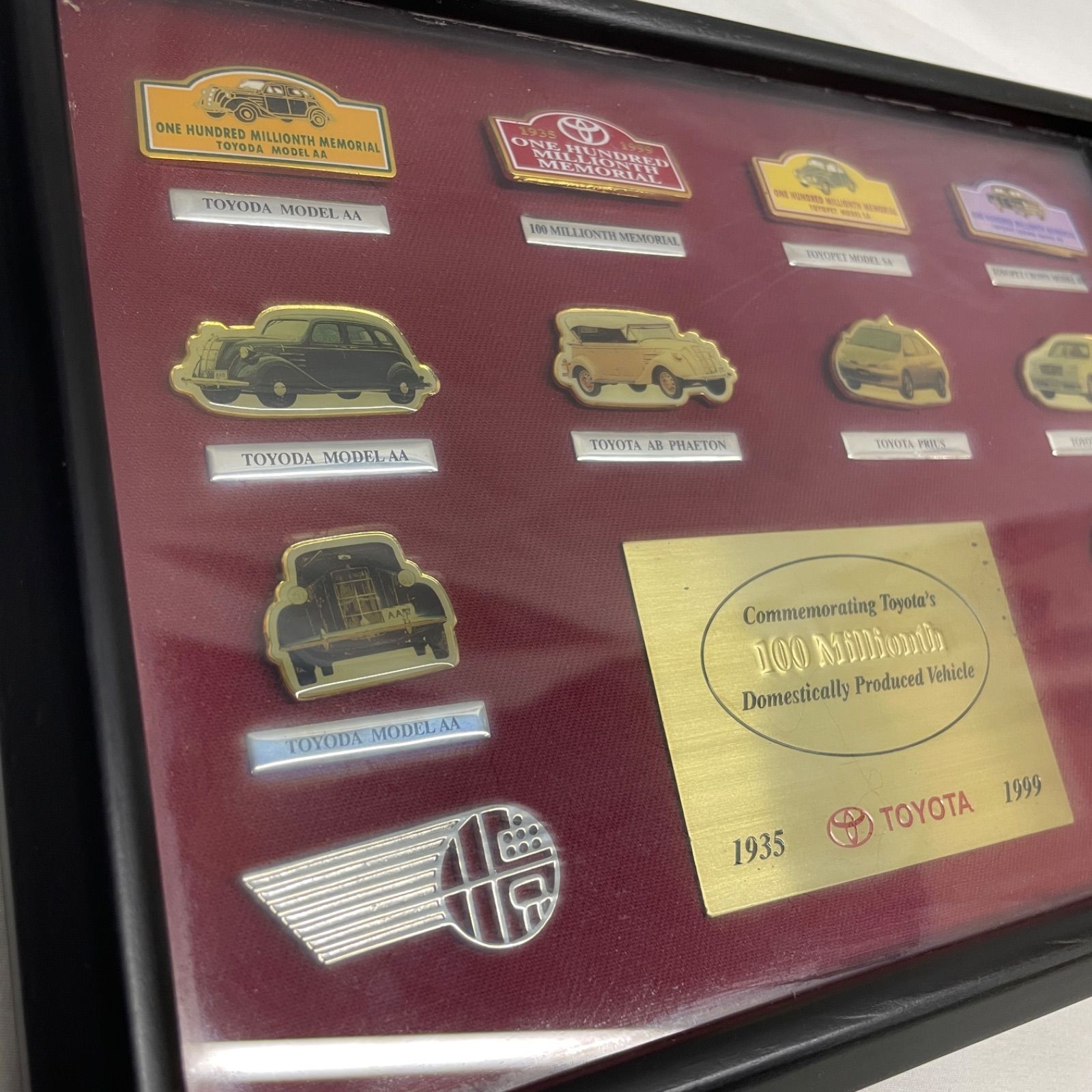 TOYOTA 感謝 ピンバッジ非売品 ◇ TOYOTA 100Million 記念 ピンバッジ 【長期保管品】【劣化・変色