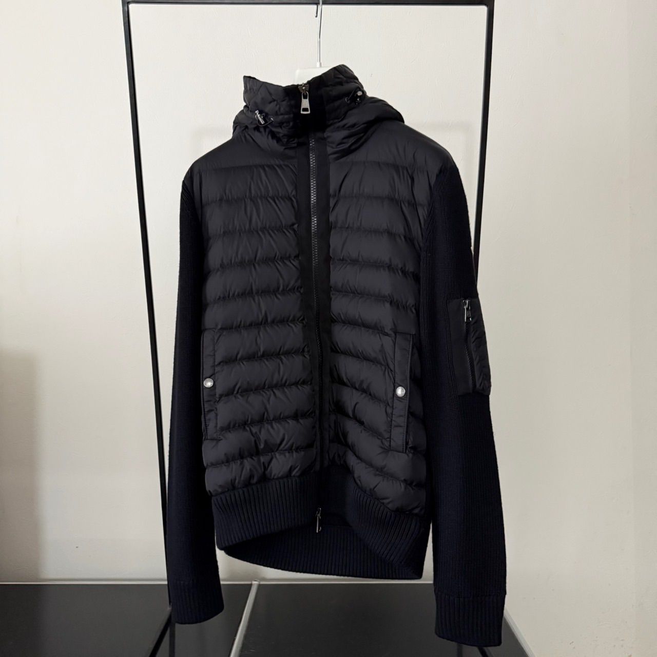 MONCLER モンクレール☆定番ハイブリッドダウンニット☆2024年〜2025年