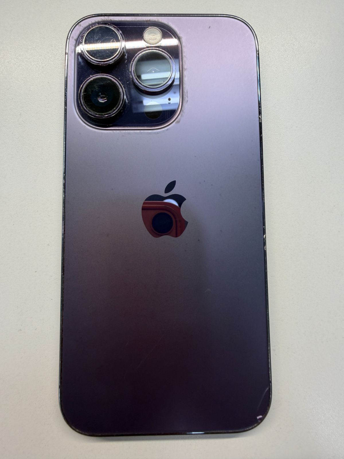 訳ありiPhone 14 Pro 128GB 背面割れ小 - メルカリ