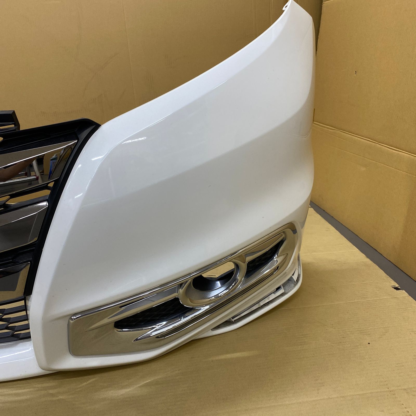 ホンダ オデッセイ 純正フロントバンパー 71105-T6A【中古】 - メルカリ
