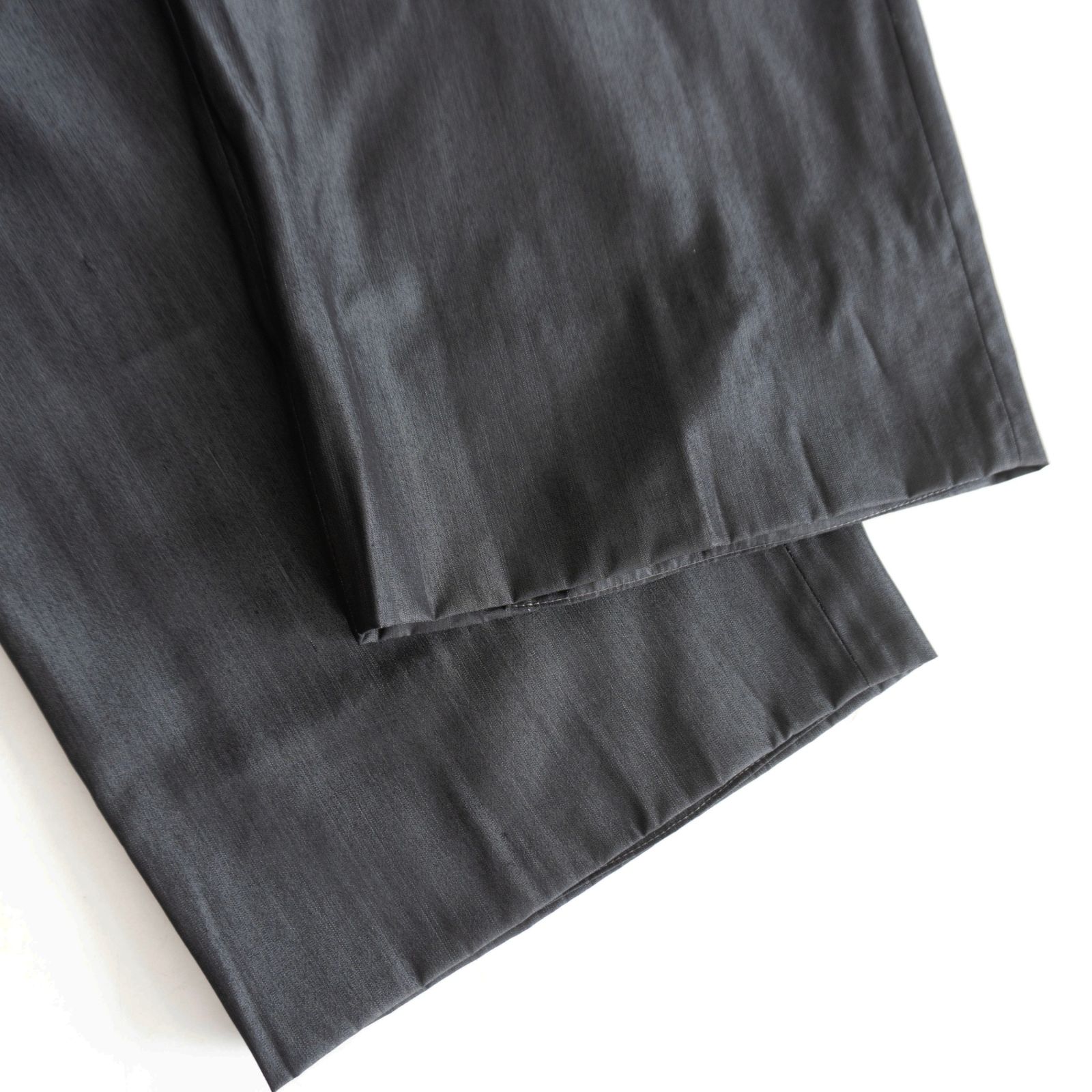 【美品】GIORGIO ARMANI【ウールレーヨン スラックスパンツ】ブラック ジョルジオアルマーニ s2606125 美品】GIORGIO ARMANI【ウールレーヨン スラックスパンツ】ブラック