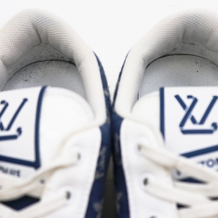 LOUIS VUITTON ルイ・ヴィトン スニーカー サイズ 42 レディース