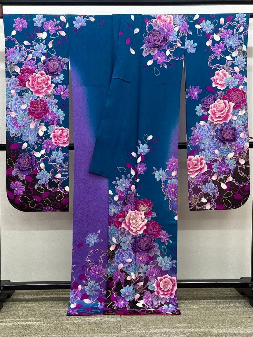 振袖 ラメ刺繍 紋意匠 金彩 身丈168cm MO3860 - メルカリ