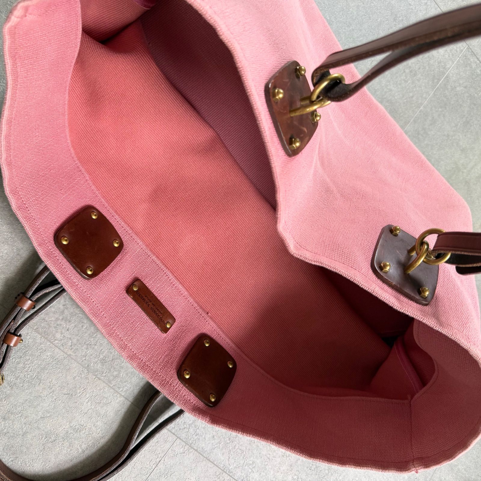 ボッテガヴネタ　BOTTEGA　BENETA　トートバッグ　ピンク 希少 BOTTEGA VENETA ボッテガヴェネタ トートバック ショルダーバック
