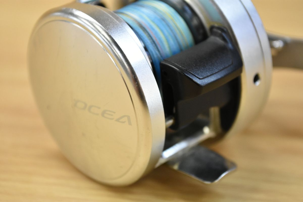 シマノ 11 オシアカルカッタ 200HG 右 SHIMANO OCEA CALCUTTA ベイト