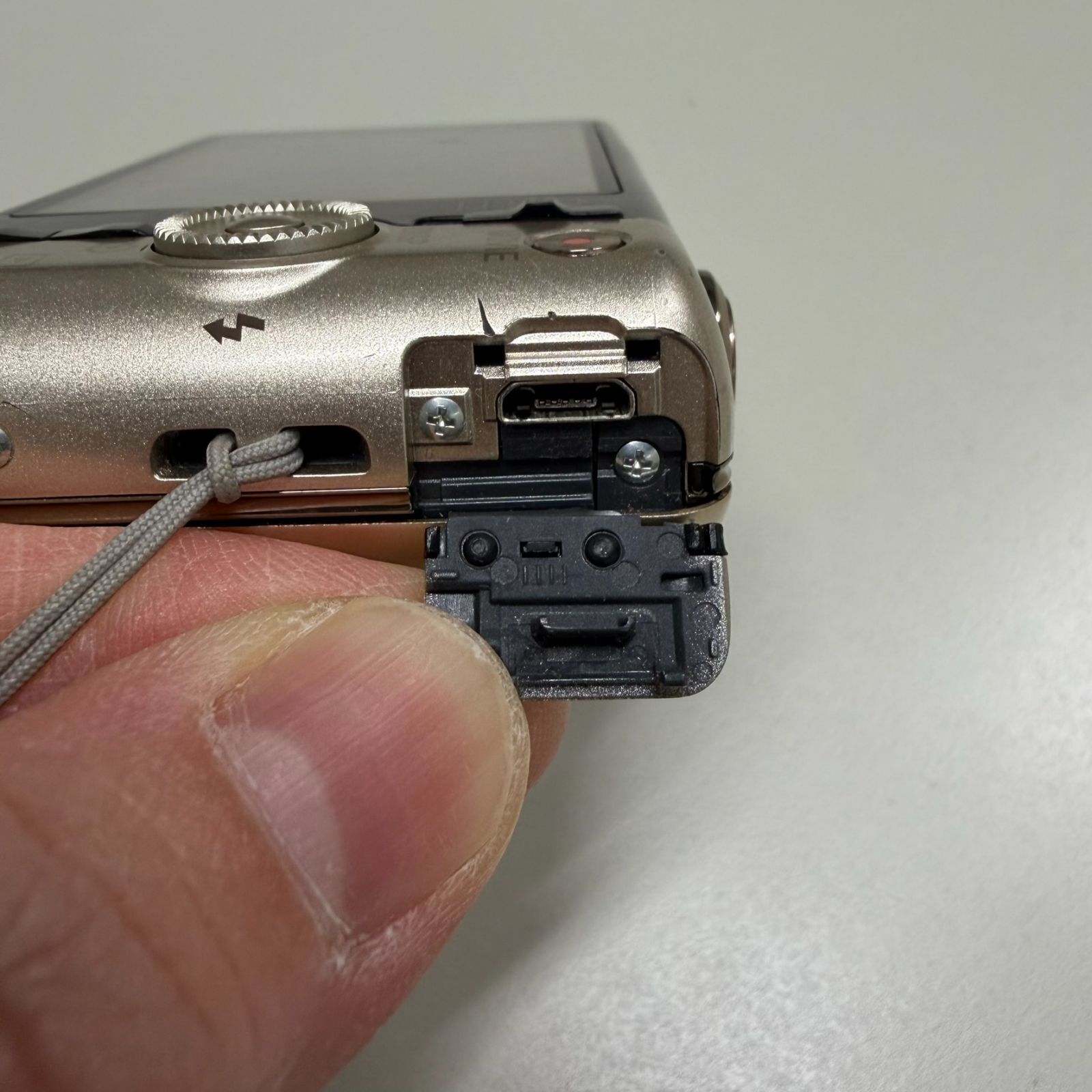 動作確認済 SONY Cyber-shot DSC-WX220 デジカメ コンパクト カメラ