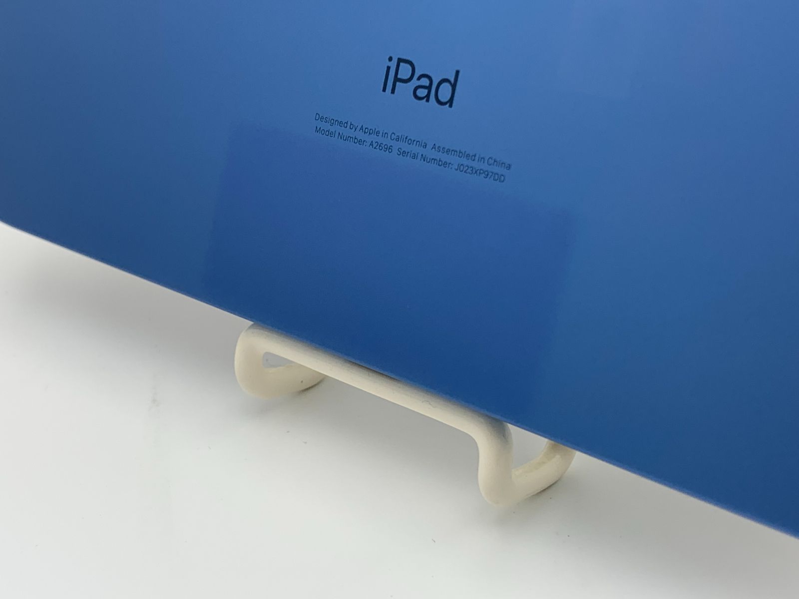 中古】iPad 10世代 64GB ブルー 画面・フレーム傷あり - メルカリ