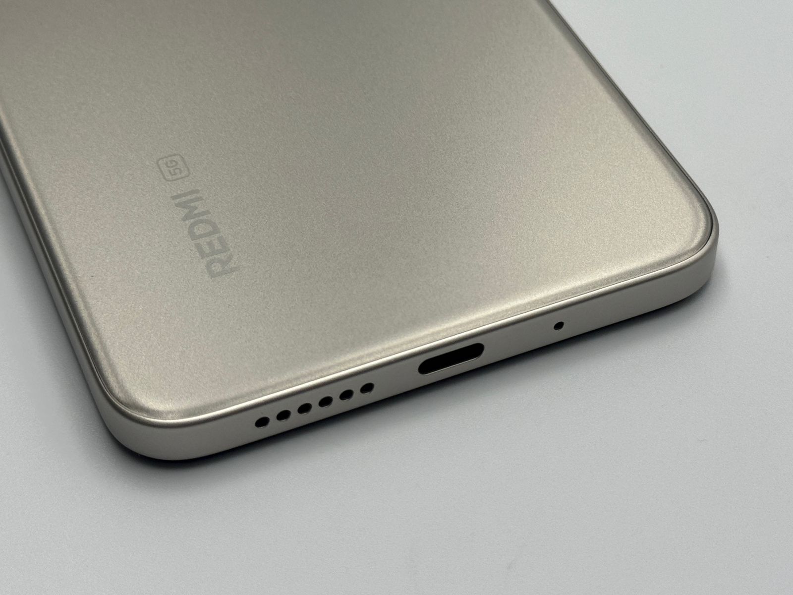 ケーブル付き箱付き中古A】REDMI 15 5G 25057RN09R チタングレー SIM
